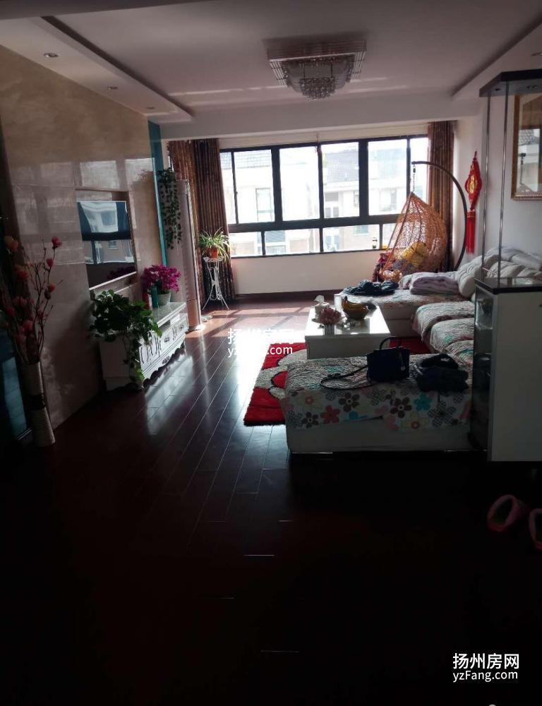 长江国际莱茵苑五+六商品房 小区环境很好，安静适居。